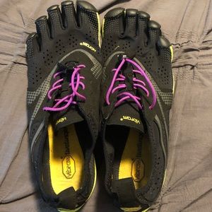Like new Vibram Fivefingers (only worn 3-5 times)